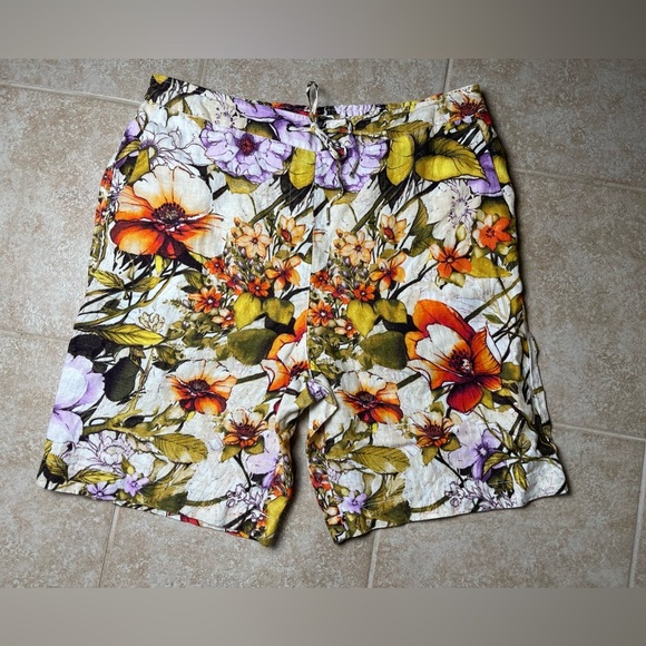 Chico’s 100% Linen Floral Shorts, Size 10 - Picture 1 of 7